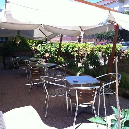 Albergo Delle Rose 포츠올리 외부 사진