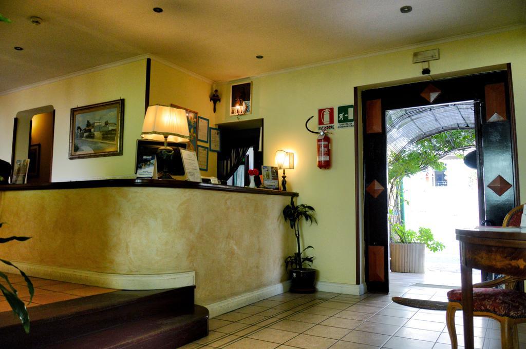 Albergo Delle Rose 포츠올리 외부 사진